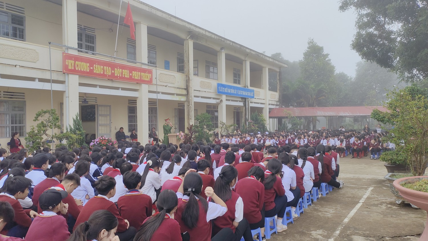 🚦 TUYÊN TRUYỀN AN TOÀN GIAO THÔNG VÀ PHÒNG CHỐNG BẠO LỰC HỌC ĐƯỜNG